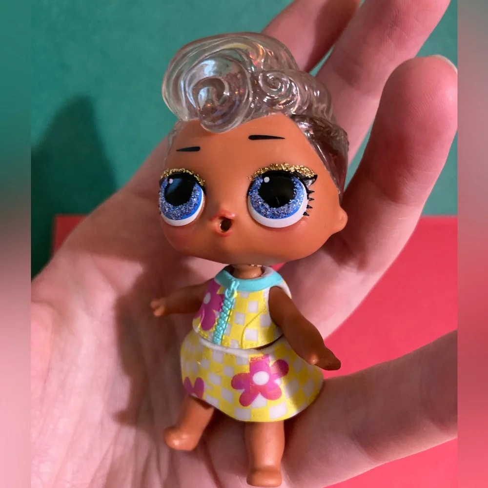 B1G2 - LOL Surprise Glitter Tot Doll - Buy 1, Get 2 FREE - Picture 2 of 4